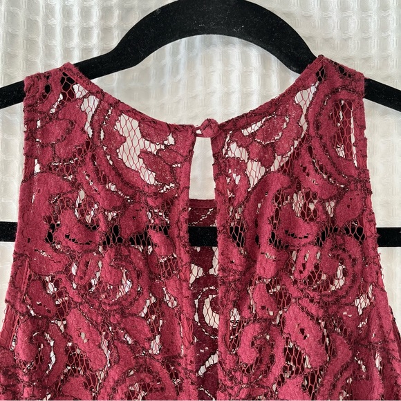 J. Crew Pamela Maxi Dress in Leavers Lace Dark Wine - Picture 7 of 12
